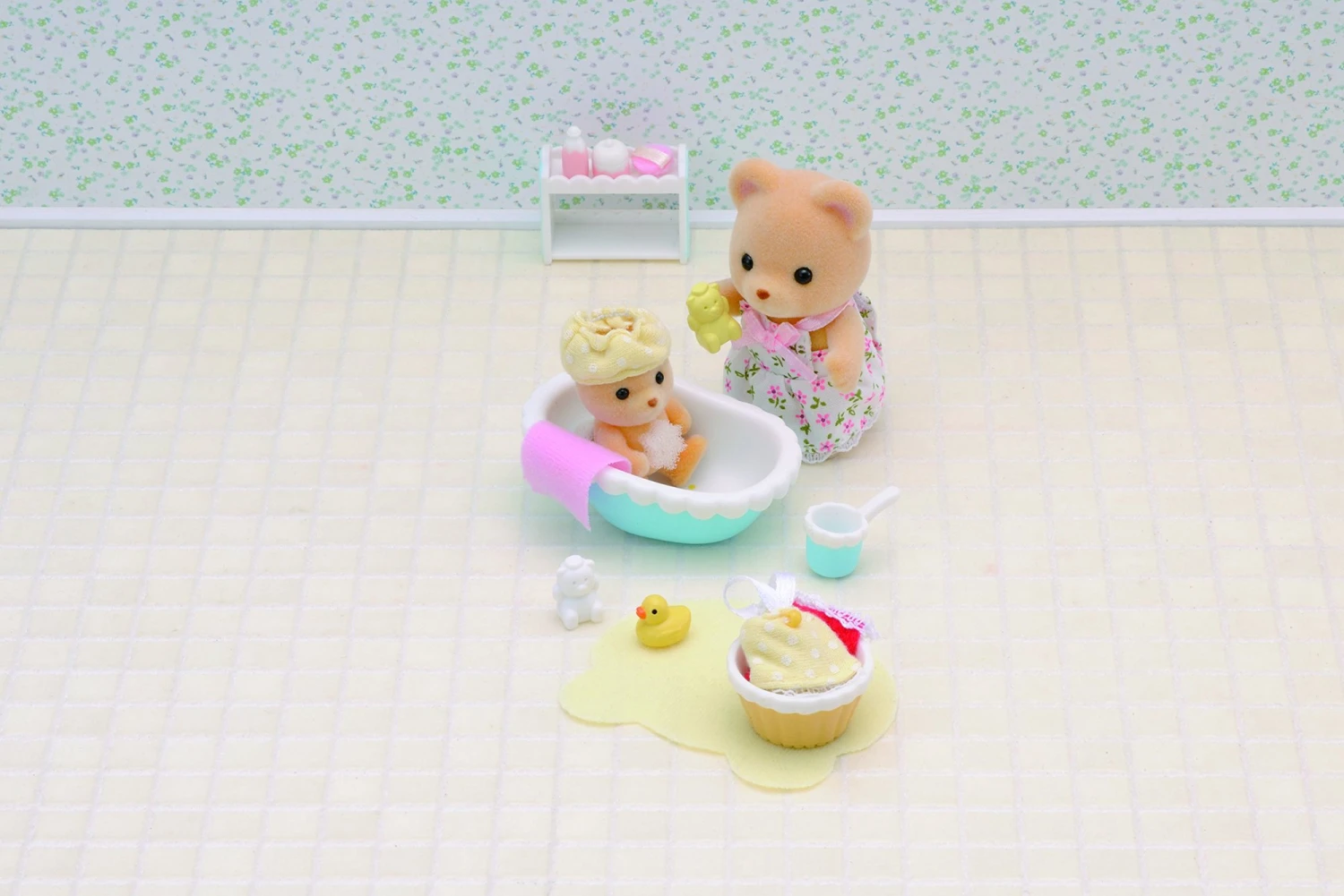 Sylvanian Families Baby’s Badtijd SF5092 5 Sylvanian Families Baby’s Badtijd SF5092 - Afbeelding 3