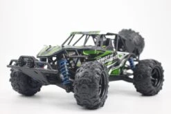 THOMAXX RADIOGRAFISCH BESTUURBARE AUTO SCHAAL 1:18. X-DESERT Green -Indoor Speelgoed Winkel 8719689408084 thomaxx rc auto green truggy speelactief.nl