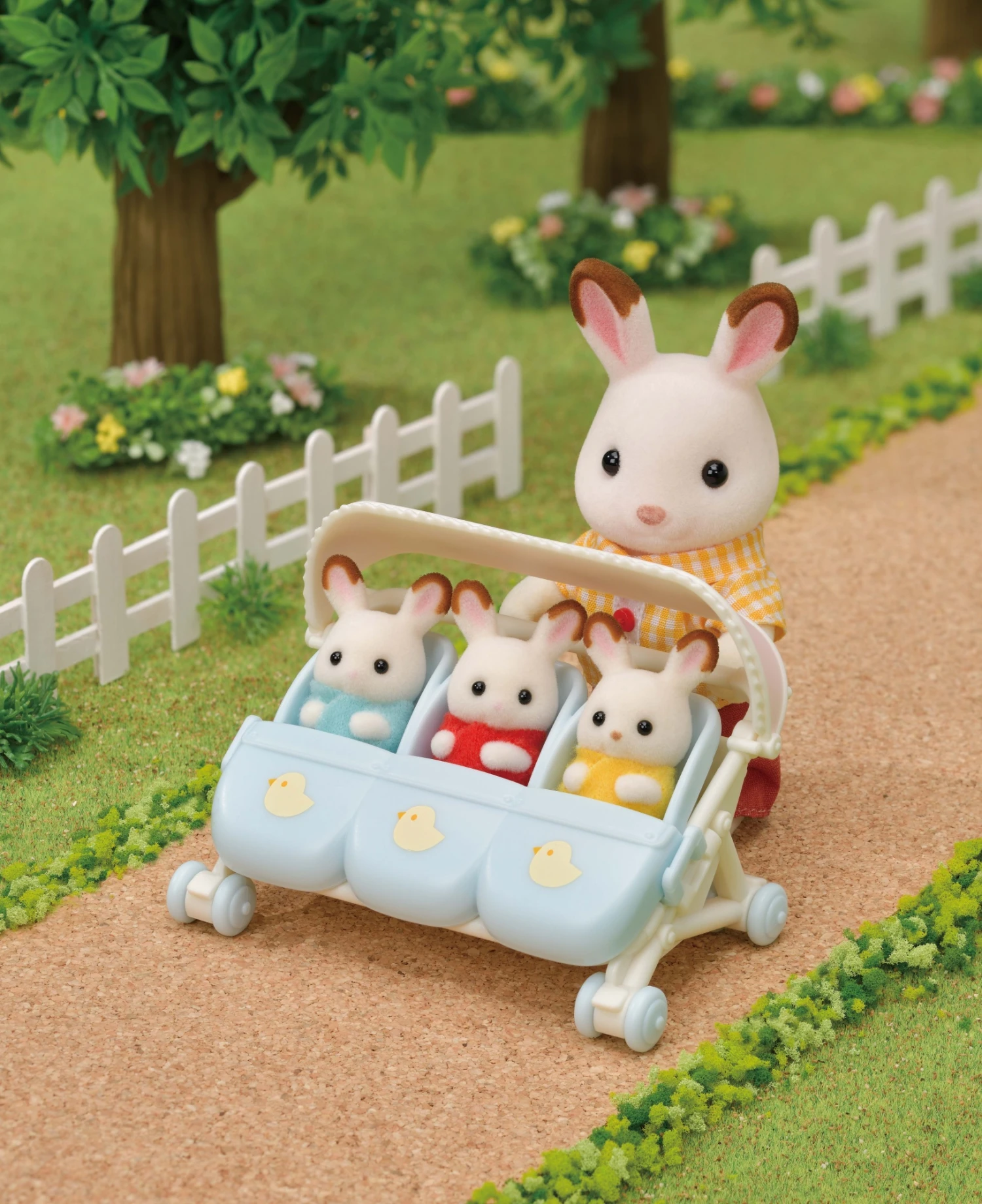 Sylvanian Families Wandelwagen Drieling SF5533 5 Sylvanian Families Wandelwagen Drieling SF5533 - Afbeelding 3