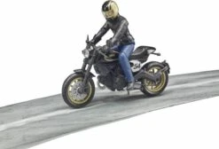 Bruder 63050 Motorrijder Met Ducati Scrambler Cafe-racer -Indoor Speelgoed Winkel bruder 63050 ducatie motorfiets motorrijder caferacer 2