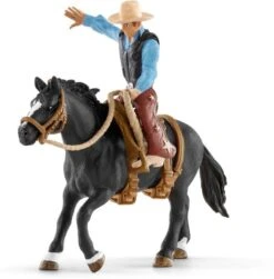 Schleich 41416 Western Cowboy In Het Zadel Farm World 7 Schleich 41416 Western Cowboy In Het Zadel Farm World -Indoor Speelgoed Winkel schleich 41416 westerncowboy in het zadel 1