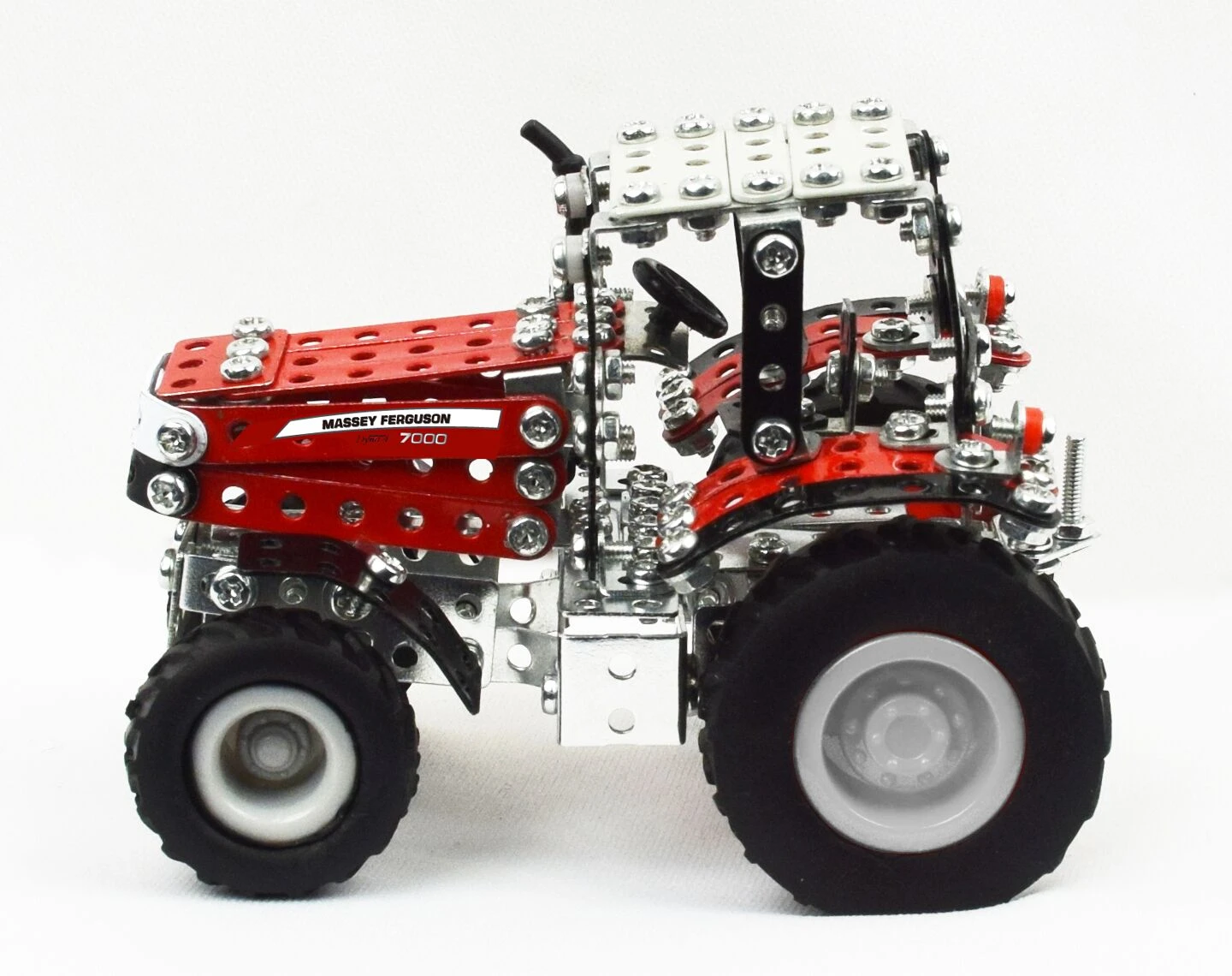 Tronico Micro Massey Ferguson MF 7600 Met Aanhanger – 1 : 64 6 Tronico Micro Massey Ferguson MF 7600 Met Aanhanger – 1 : 64 - Afbeelding 4